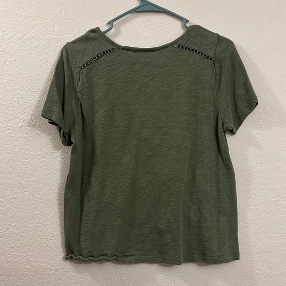 Medium Old Navy Sage Green Top - Picture 4 of 4
